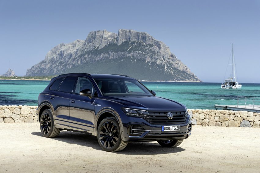 2022 Volkswagen Touareg Edition 20 - Front Three-Quarter Wallpaper 850x567 #3