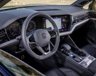 2022 Volkswagen Touareg Edition 20 - Interior Wallpaper 190x150