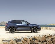 2022 Volkswagen Touareg Edition 20 - Side Wallpaper 190x150
