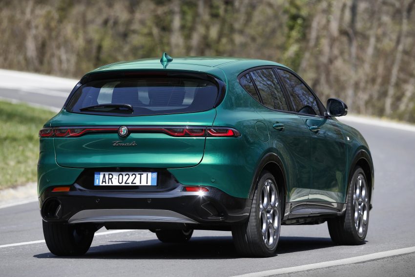 2023 Alfa Romeo Tonale Ti - Rear Wallpaper 850x567 #4
