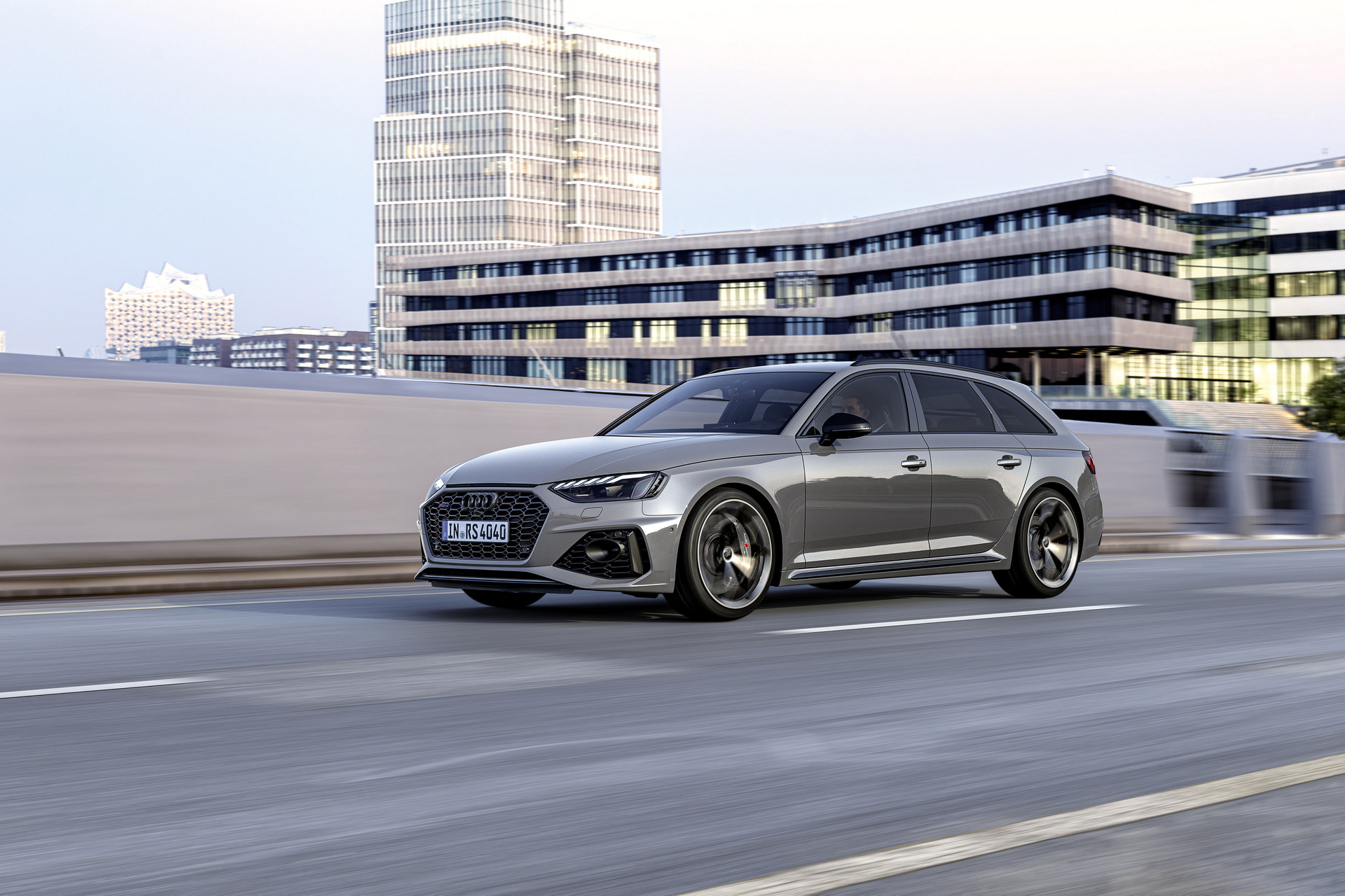 Download 2023 Audi RS4 Avant Competition Plus - Front Three-Quarter HD Wallpaper 1920x1280 #8
