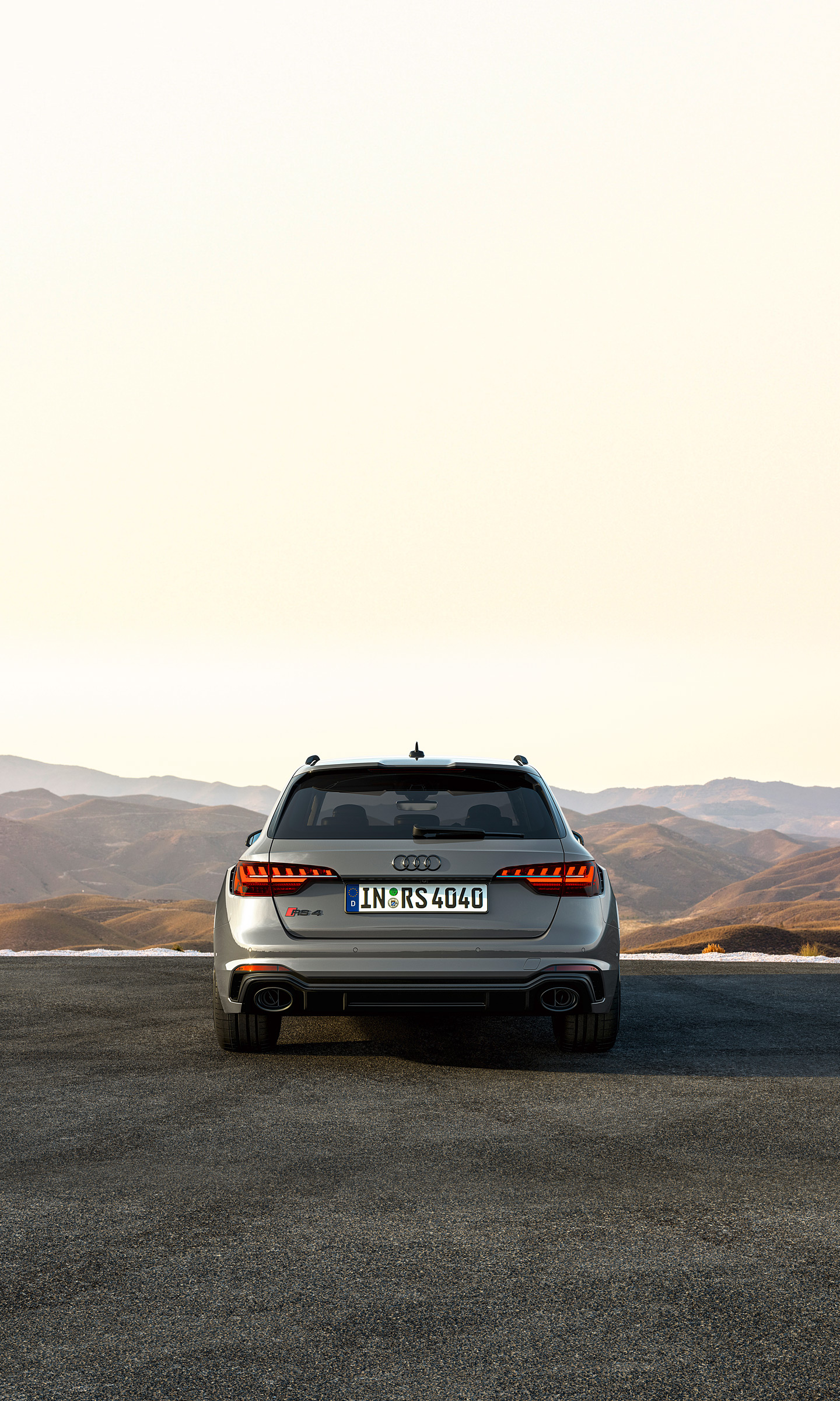 Download 2023 Audi RS4 Avant Competition Plus - Rear HD Phone Wallpaper 1440x2400 #24
