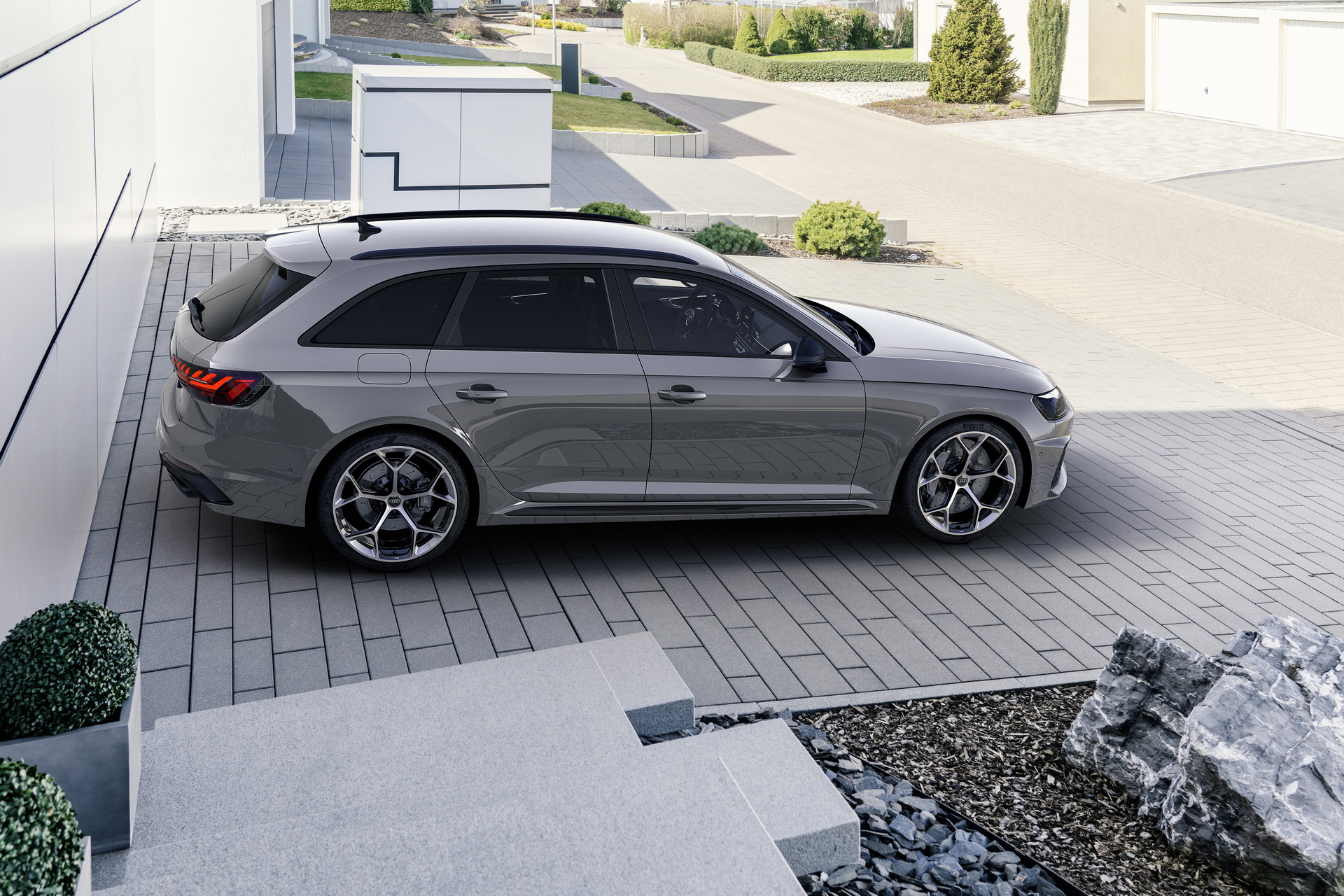 Download 2023 Audi RS4 Avant Competition Plus - Side HD Wallpaper 1920x1280 #13