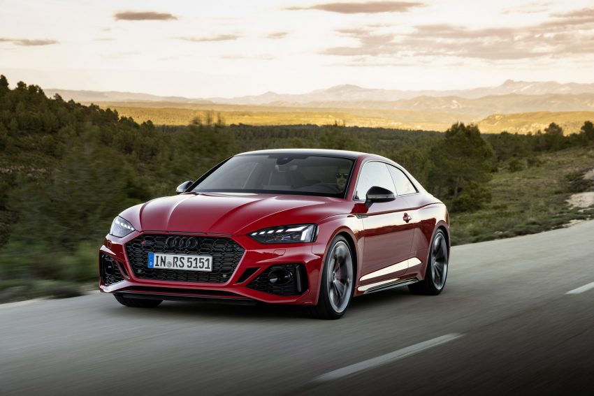 2023 Audi RS5 Coupé Competition Plus - Front Three-Quarter Wallpaper 850x567 #1