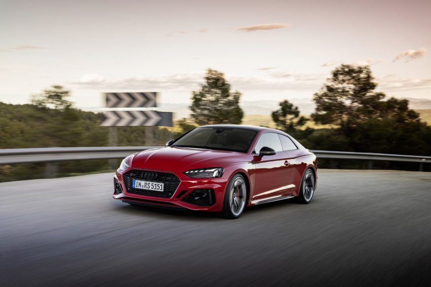 2023 Audi RS5 Coupé Competition Plus - Front Three-Quarter Wallpaper 850x567 #17