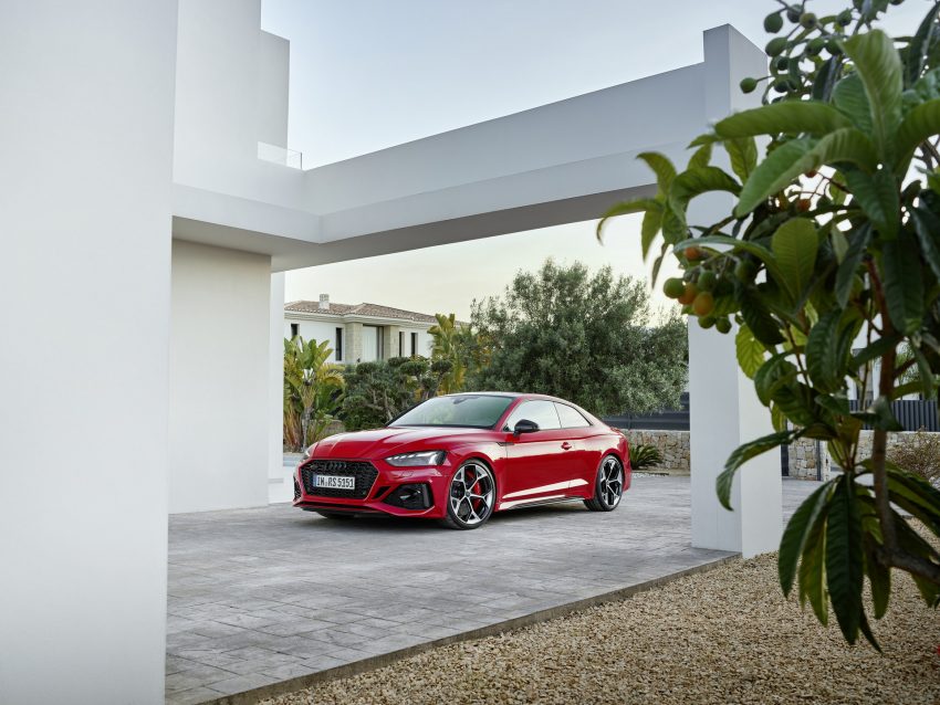 2023 Audi RS5 Coupé Competition Plus - Front Three-Quarter Wallpaper 850x638 #49