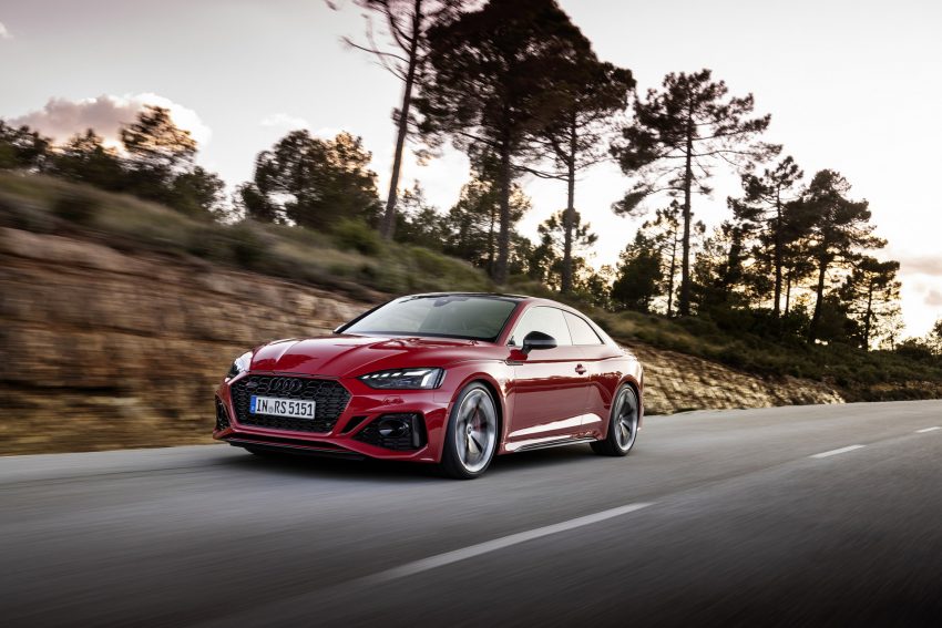 2023 Audi RS5 Coupé Competition Plus - Front Three-Quarter Wallpaper 850x567 #19