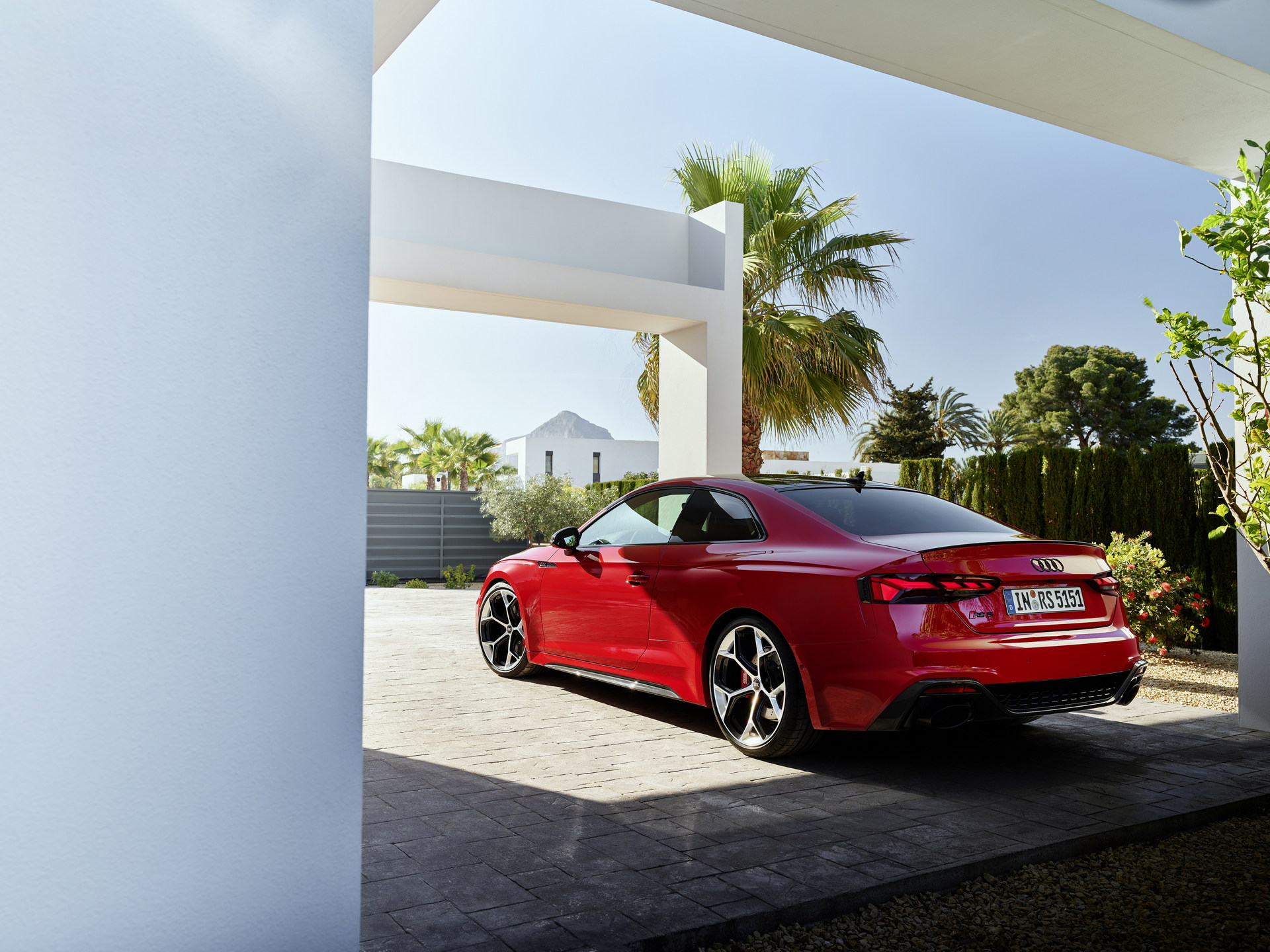 Download 2023 Audi RS5 Coupé Competition Plus - Rear Three-Quarter HD Wallpaper 1920x1440 #53