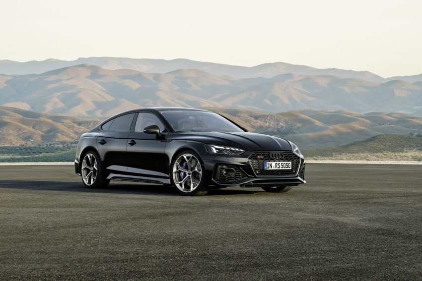 2023 Audi RS5 Sportback Competition Plus - Front Three-Quarter Wallpaper 850x567 #16