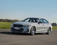 2023 BMW 3-Series Sedan - Front Three-Quarter Wallpaper 190x150