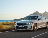 2023 BMW 3-Series Sedan - Front Three-Quarter Wallpaper 190x150