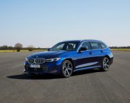 2023 BMW 3-Series Touring - Front Three-Quarter Wallpaper 190x150