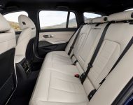 2023 BMW 3-Series Touring - Interior, Rear Seats Wallpaper 190x150