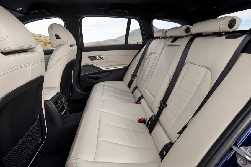 2023 BMW 3-Series Touring - Interior, Rear Seats Wallpaper 850x567 #34