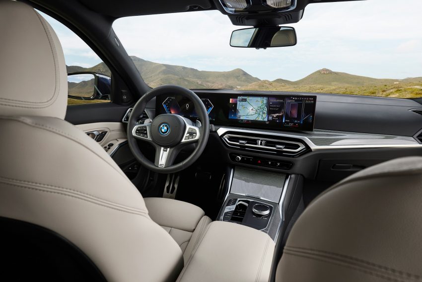 2023 BMW 3-Series Touring - Interior Wallpaper 850x567 #27