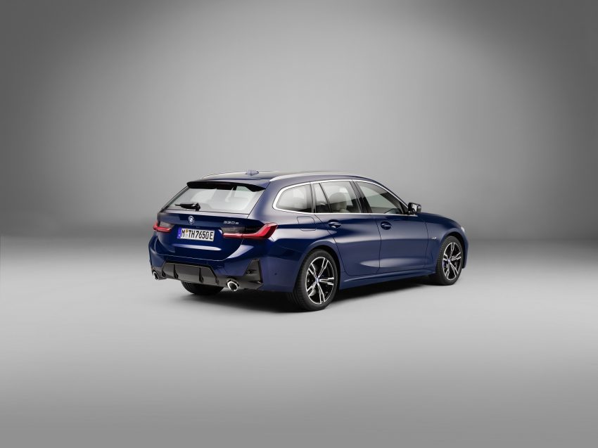 2023 BMW 3-Series Touring - Rear Three-Quarter Wallpaper 850x637 #38