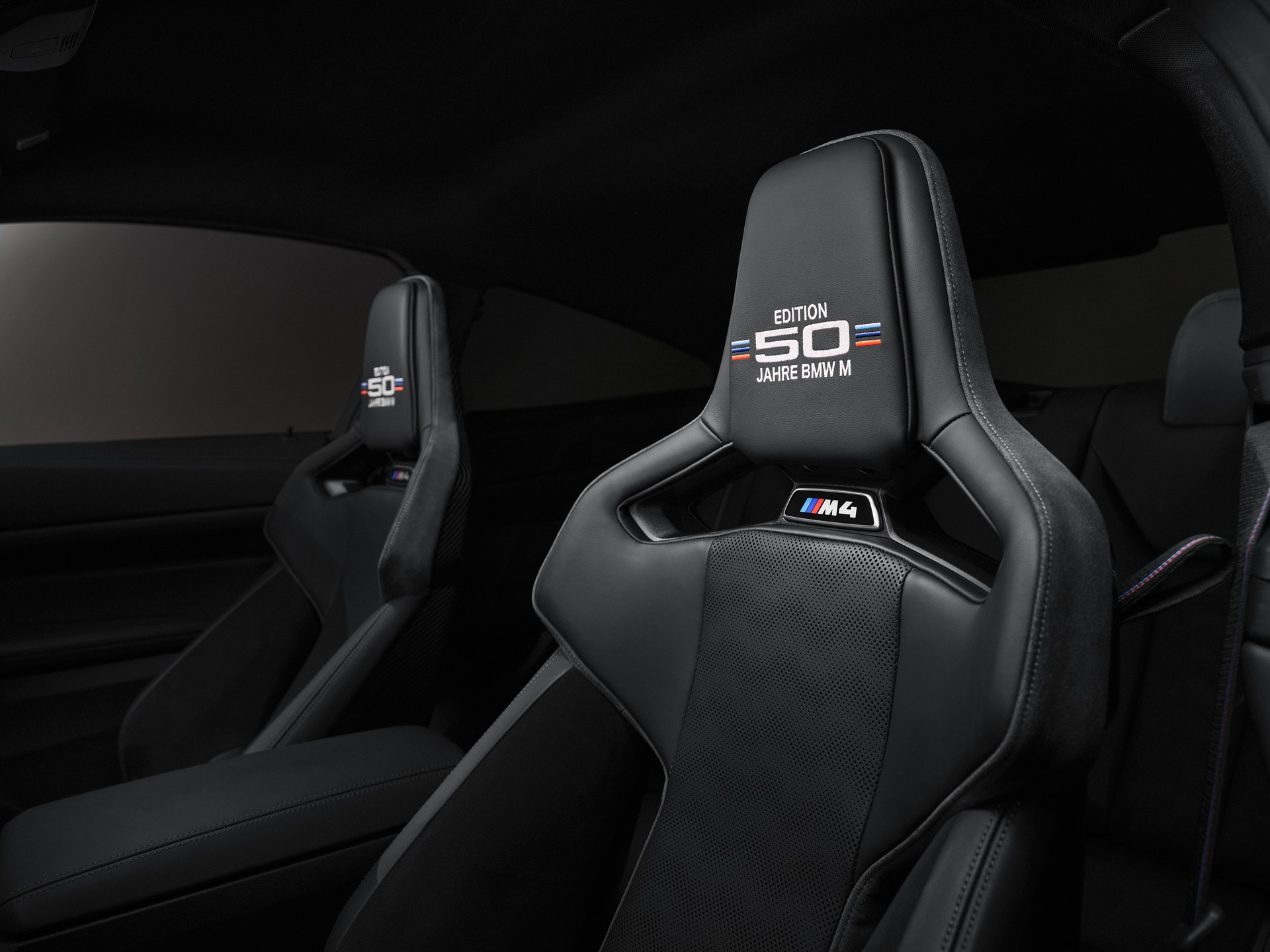 Download 2023 BMW M4 50 Jahre BMW M Edition - Interior, Seats HD Wallpaper 1920x1440 #13