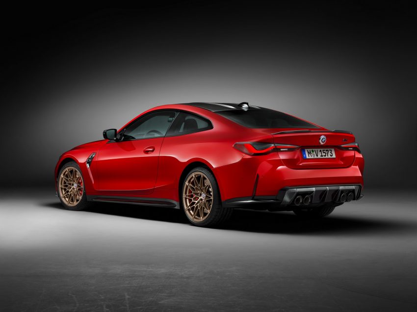 2023 BMW M4 50 Jahre BMW M Edition - Rear Three-Quarter Wallpaper 850x637 #4