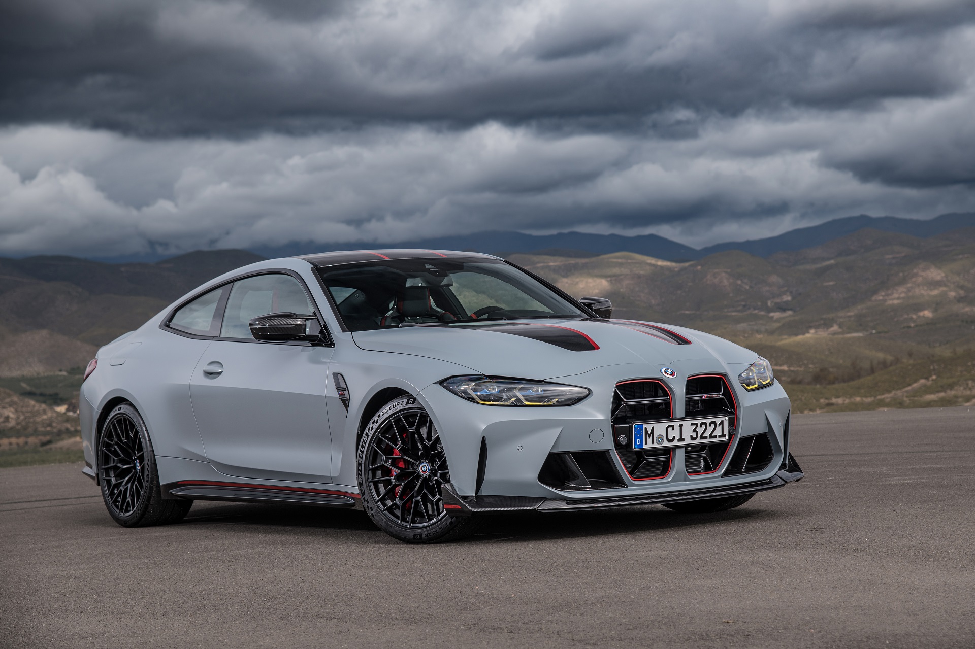 Download 2023 BMW M4 CSL - Front Three-Quarter HD Wallpaper 1920x1279 #94