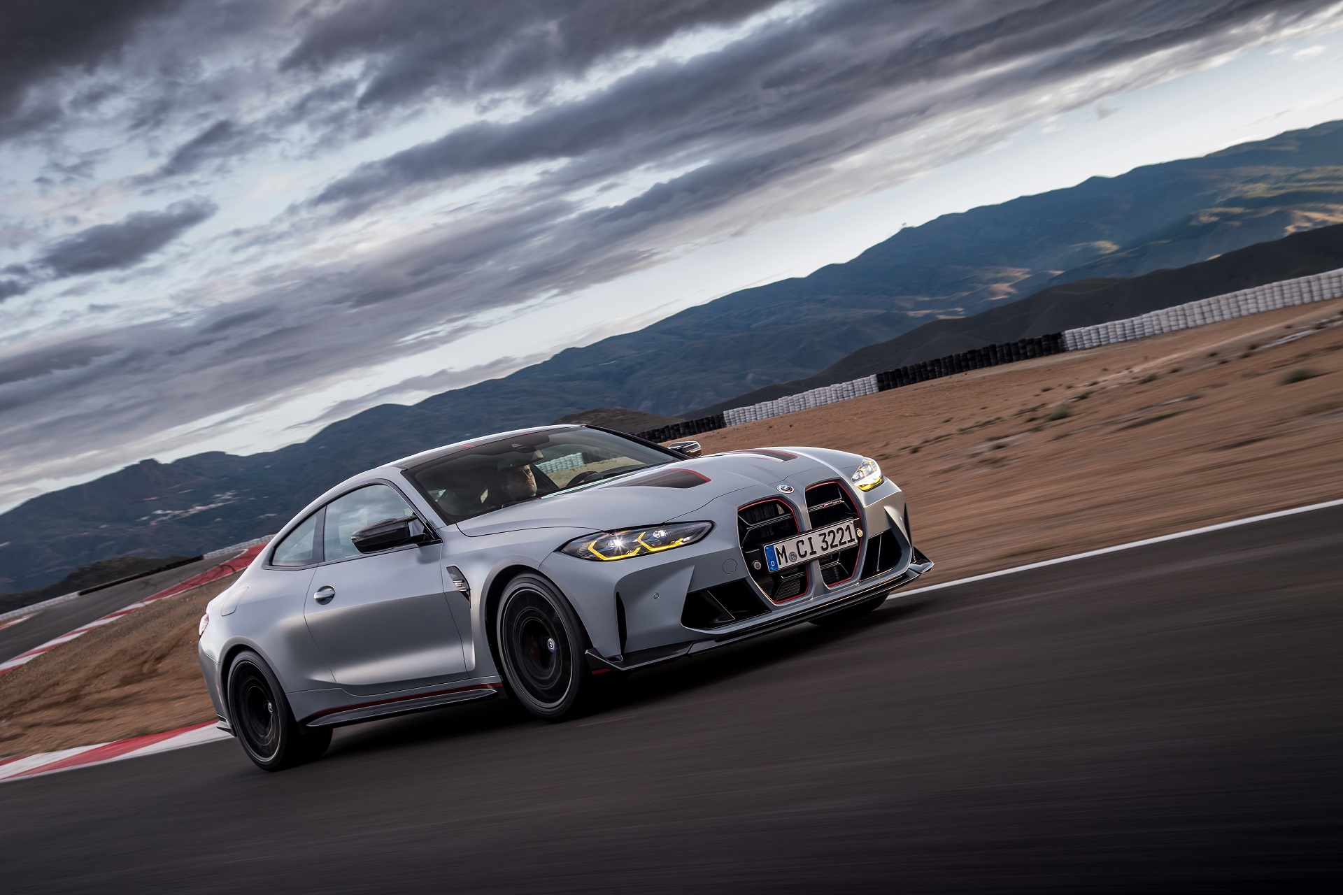 Download 2023 BMW M4 CSL - Front Three-Quarter HD Wallpaper 1920x1280 #68