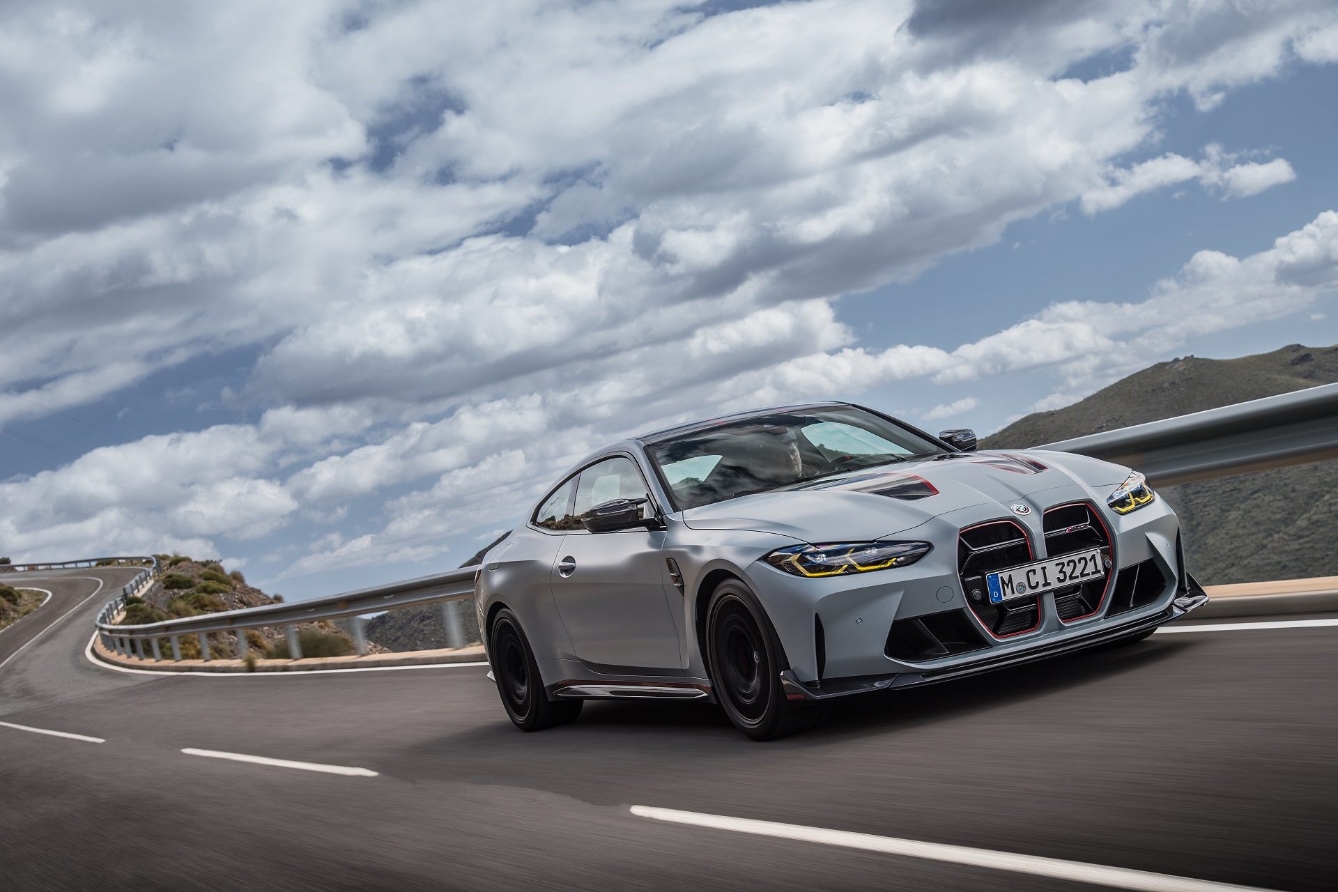 Download 2023 BMW M4 CSL - Front Three-Quarter HD Wallpaper 1920x1280 #11