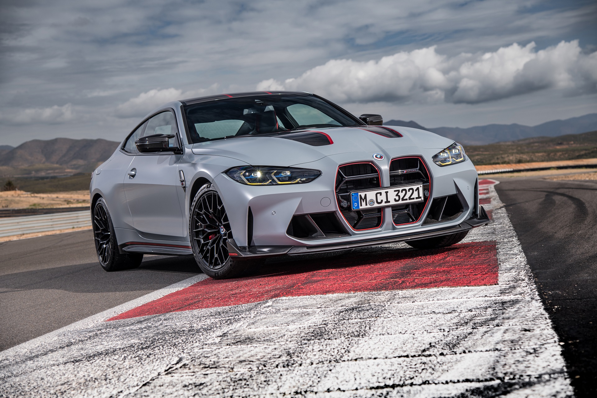 Download 2023 BMW M4 CSL - Front Three-Quarter HD Wallpaper 1920x1280 #77