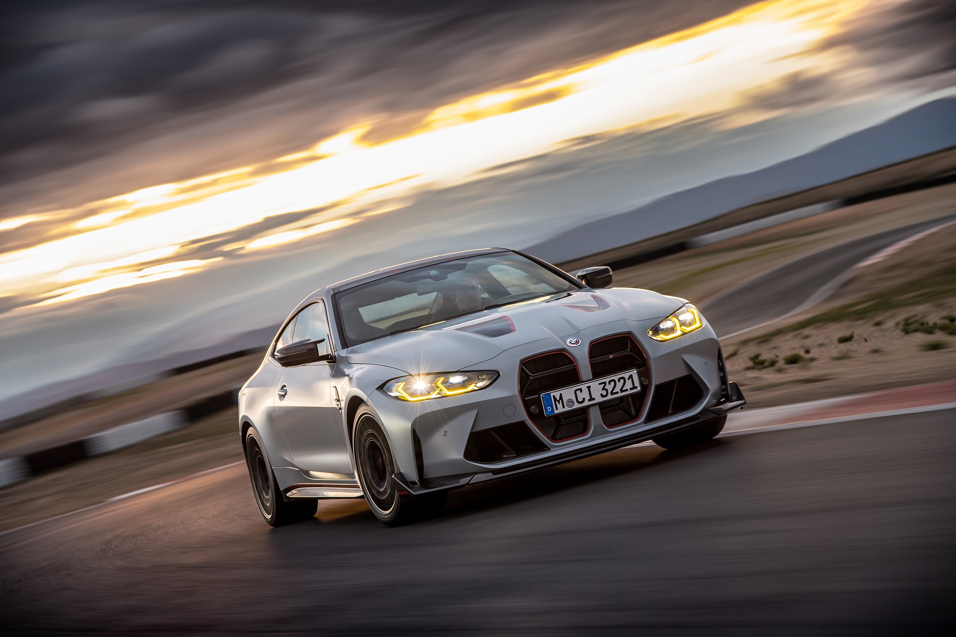 Download 2023 BMW M4 CSL - Front Three-Quarter HD Wallpaper 1920x1280 #36