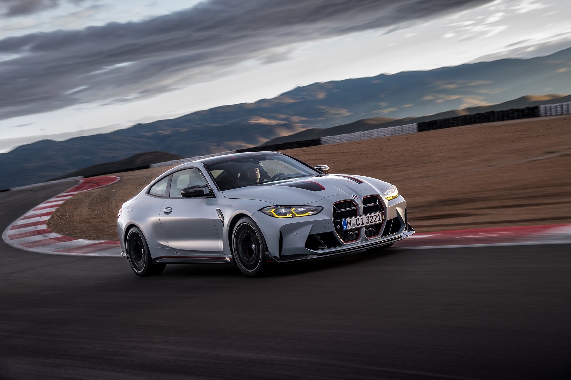 Download 2023 BMW M4 CSL - Front Three-Quarter HD Wallpaper 1920x1280 #30