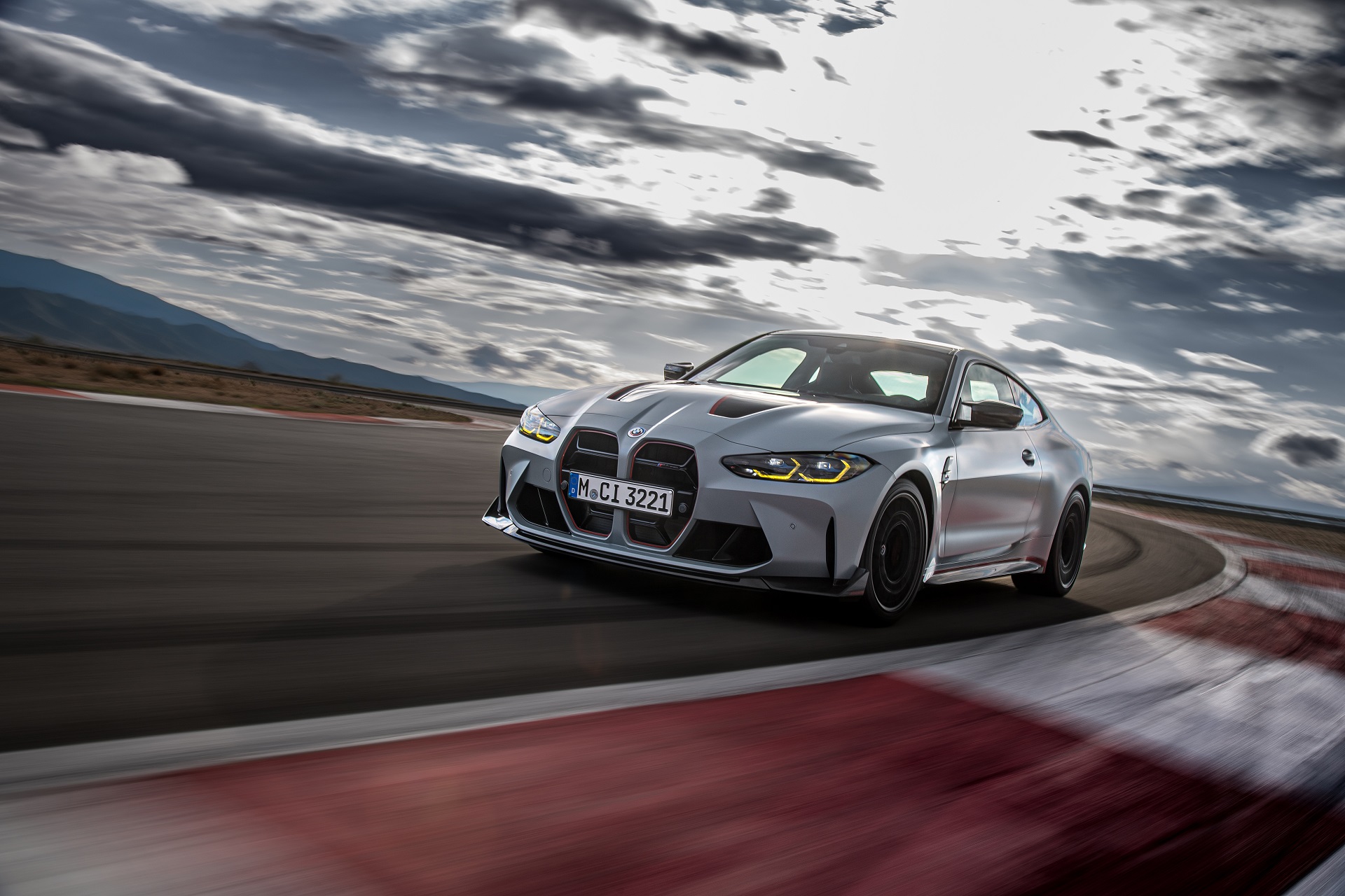 Download 2023 BMW M4 CSL - Front Three-Quarter HD Wallpaper 1920x1280 #14