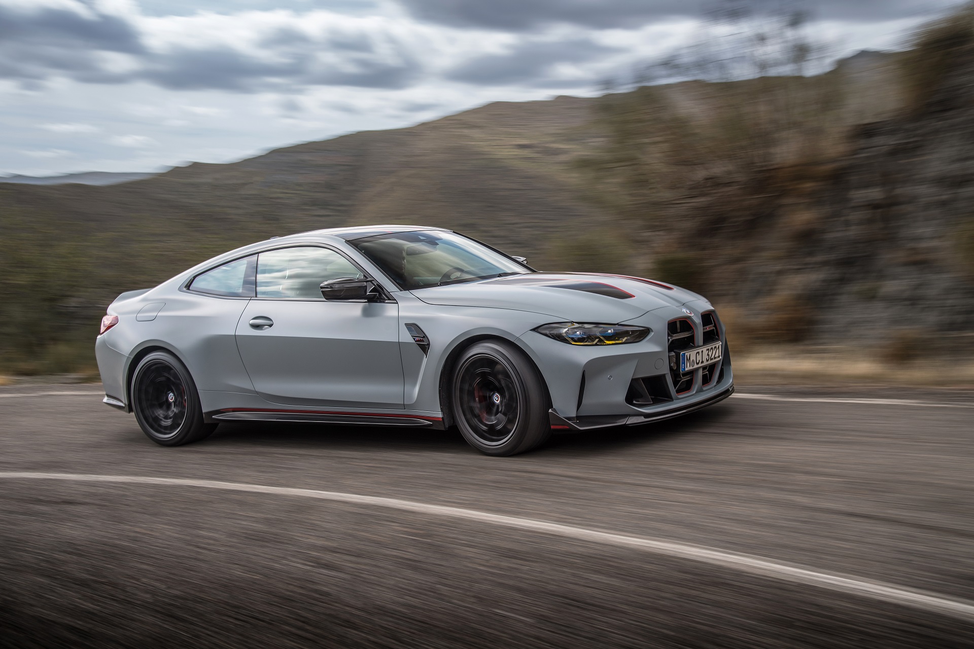 Download 2023 BMW M4 CSL - Front Three-Quarter HD Wallpaper 1920x1280 #2