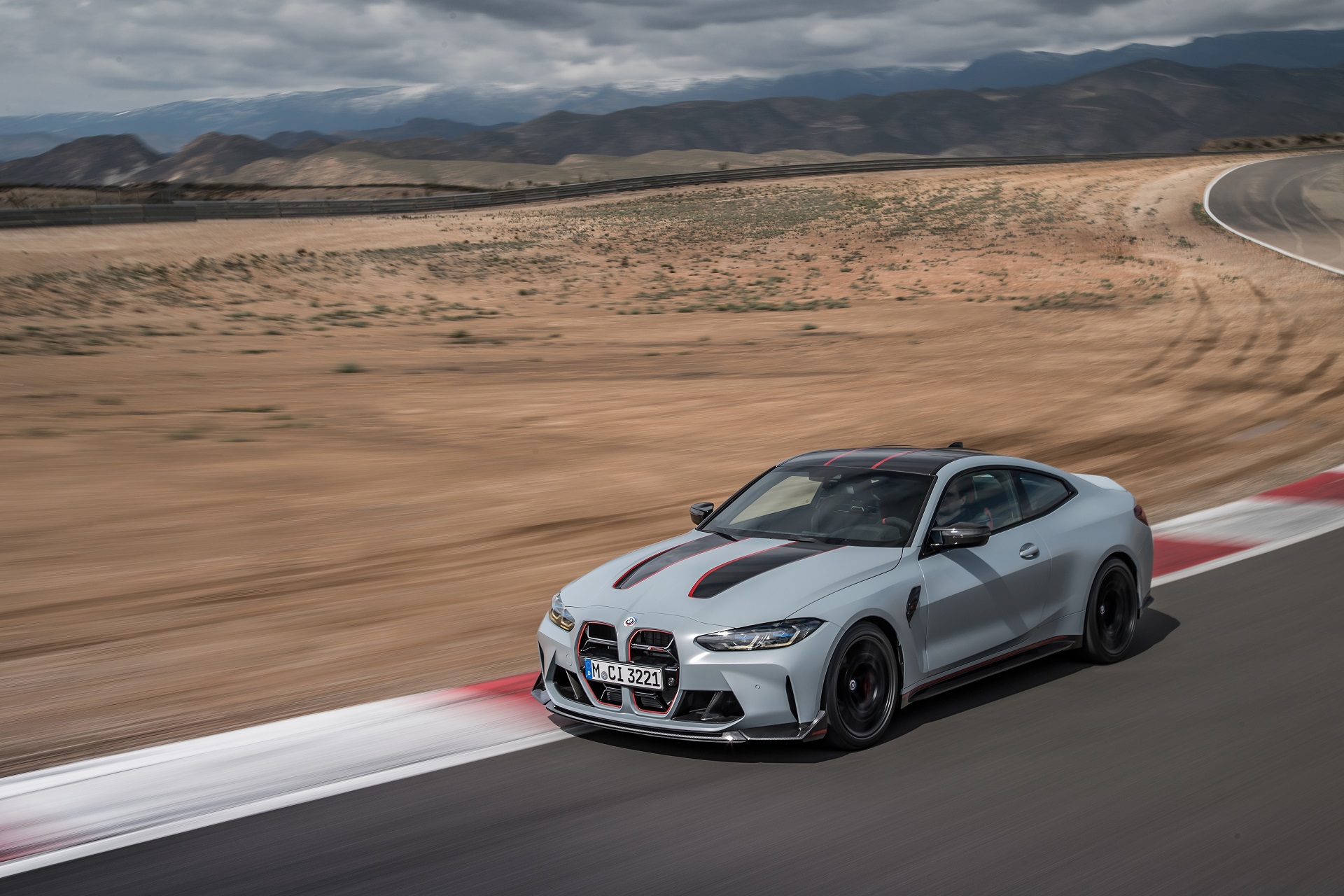Download 2023 BMW M4 CSL - Front Three-Quarter HD Wallpaper 1920x1280 #43