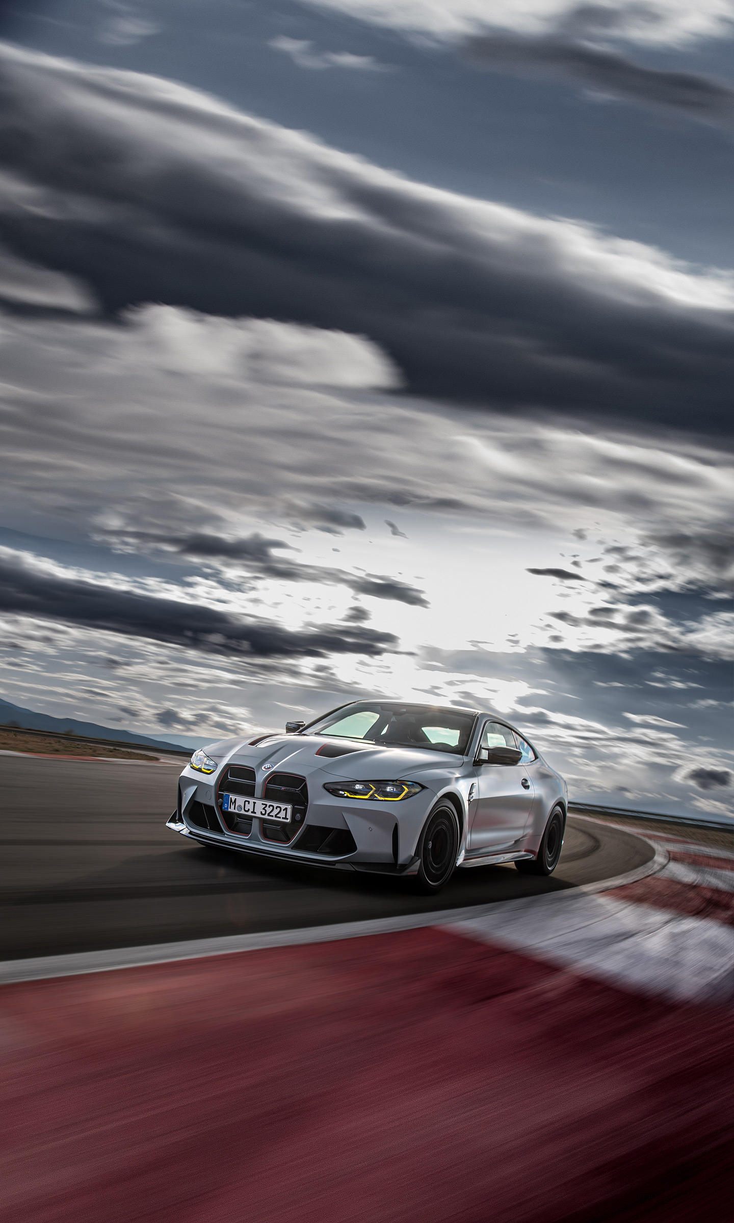 Download 2023 BMW M4 CSL - Front Three-Quarter HD Phone Wallpaper 1440x2400 #15