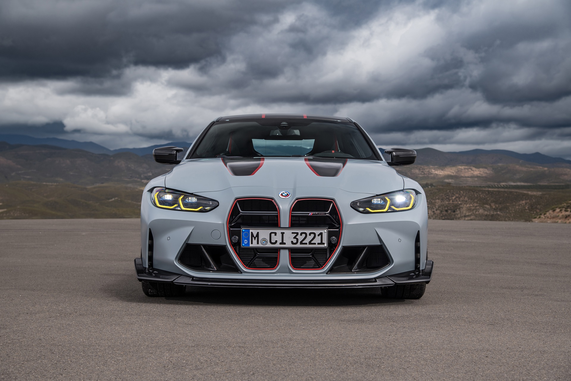 Download 2023 BMW M4 CSL - Front HD Wallpaper 1920x1280 #85