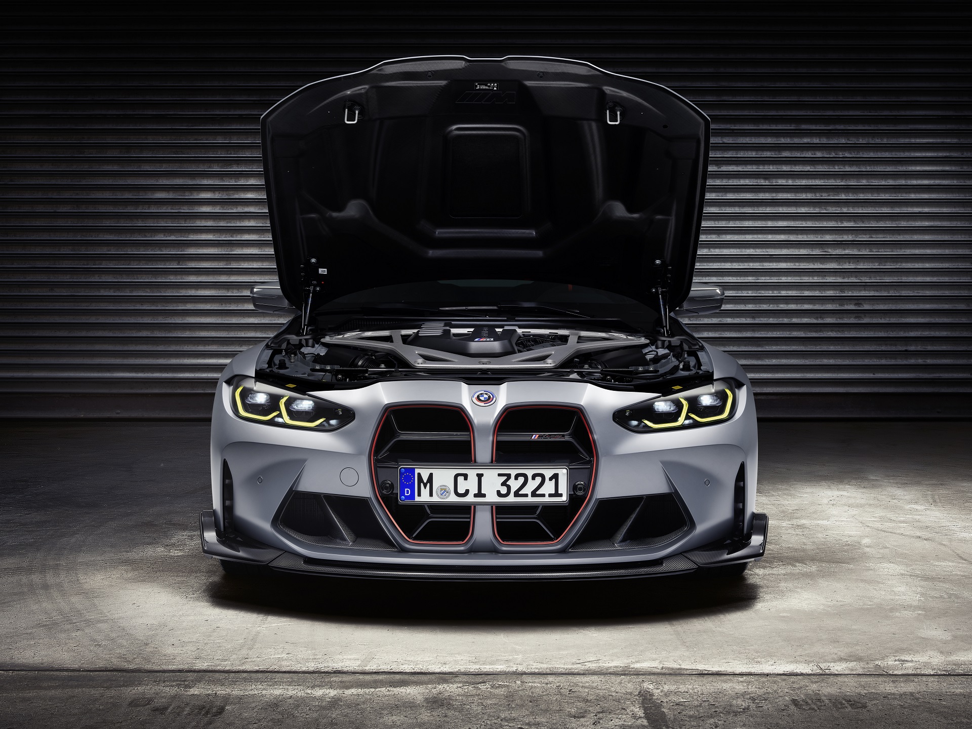 Download 2023 BMW M4 CSL - Front HD Wallpaper 1920x1440 #102