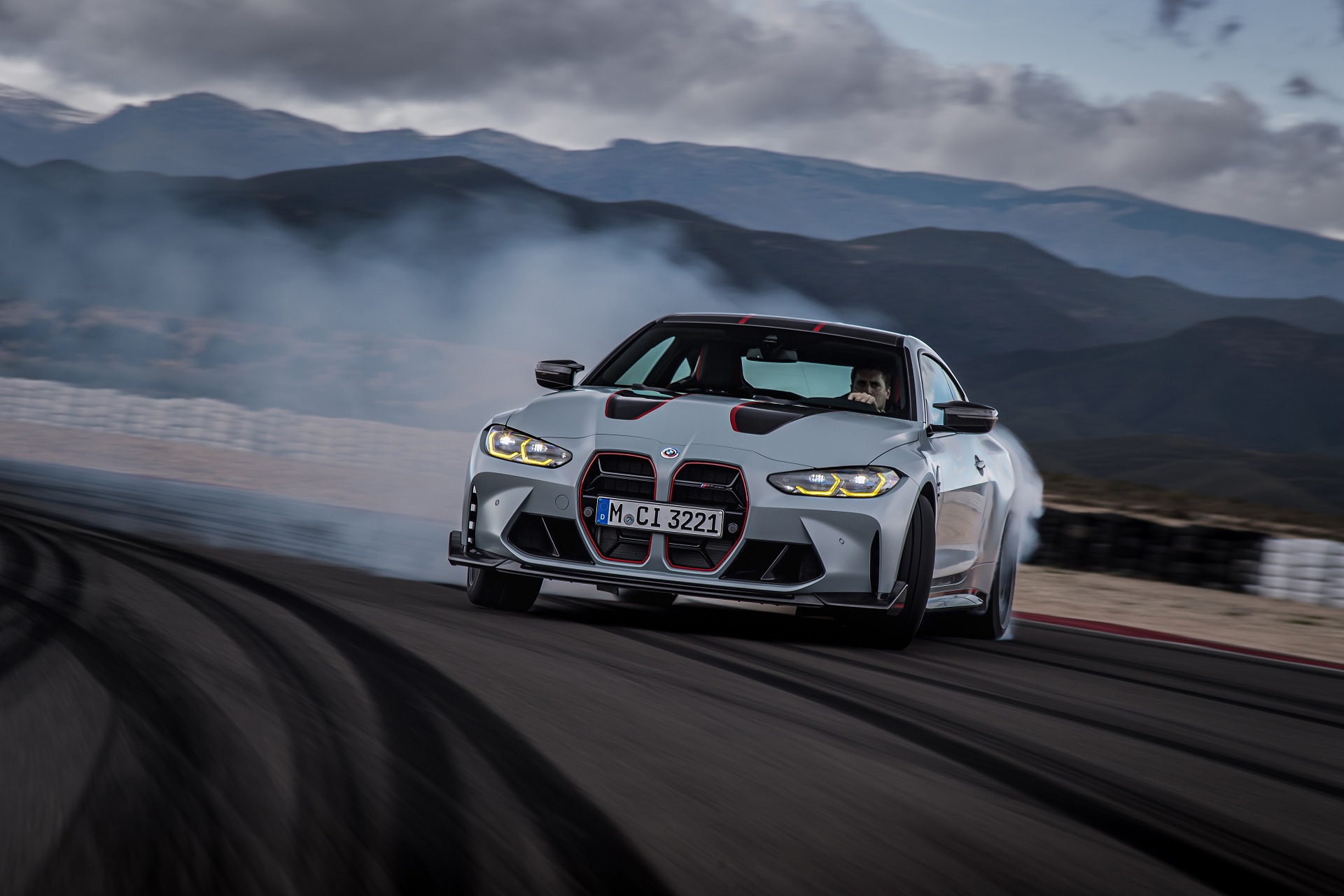 Download 2023 BMW M4 CSL - Front HD Wallpaper 1920x1280 #64