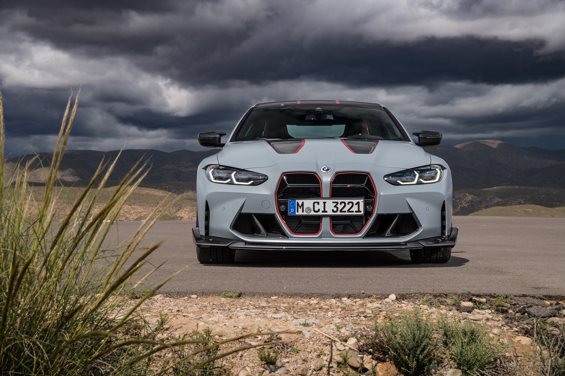 Download 2023 BMW M4 CSL - Front HD Wallpaper 1920x1280 #87