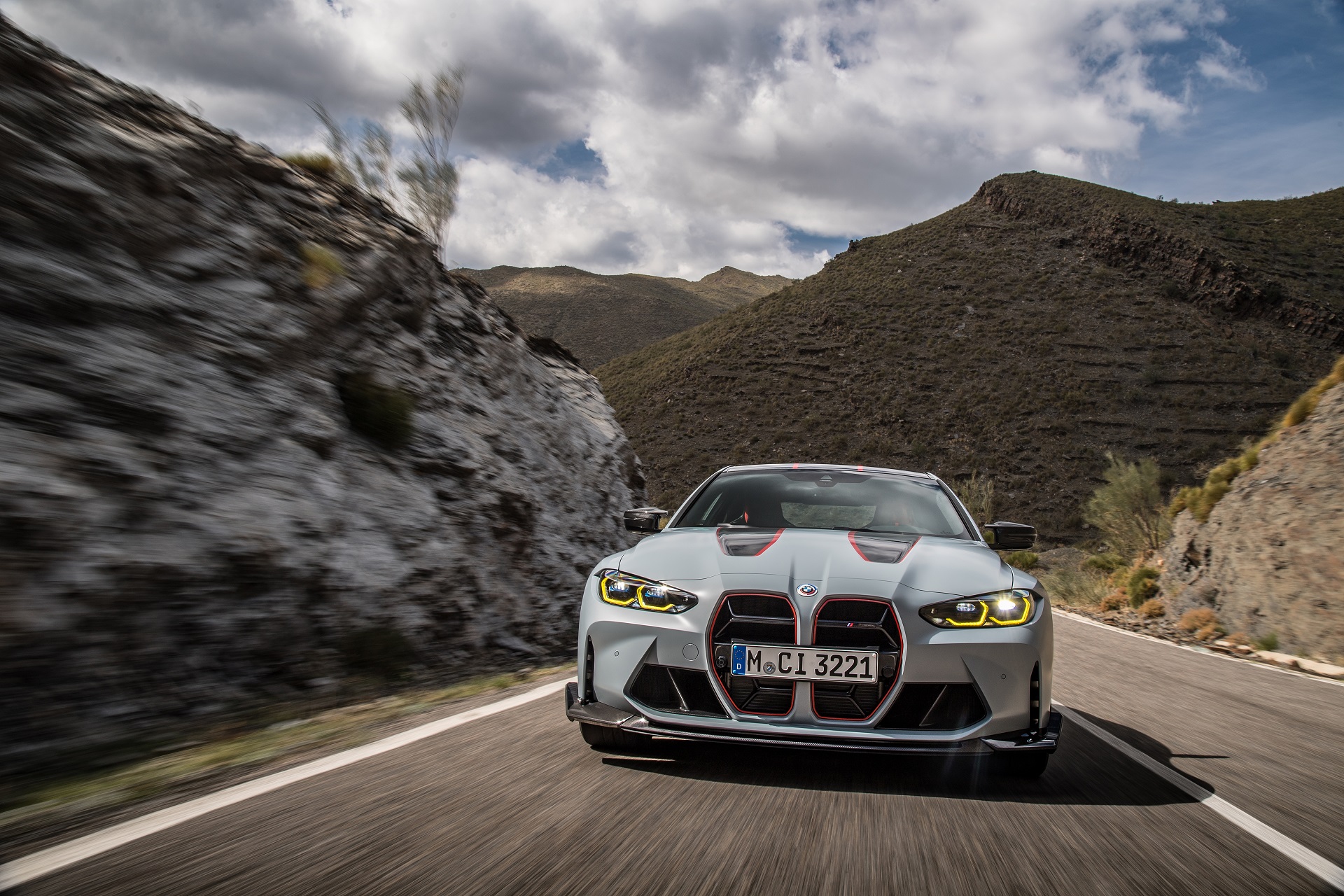 Download 2023 BMW M4 CSL - Front HD Wallpaper 1920x1280 #23