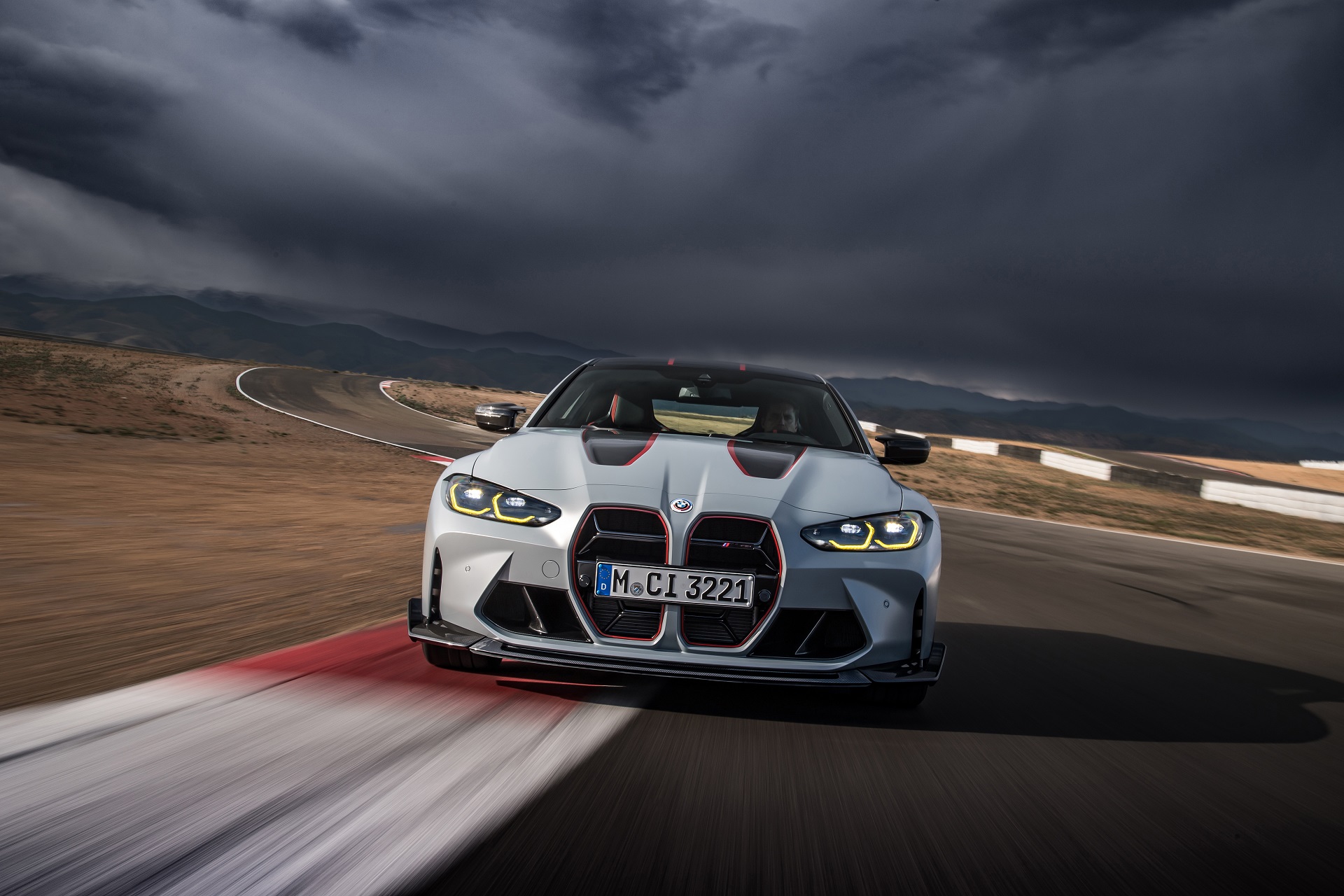 Download 2023 BMW M4 CSL - Front HD Wallpaper 1920x1280 #66