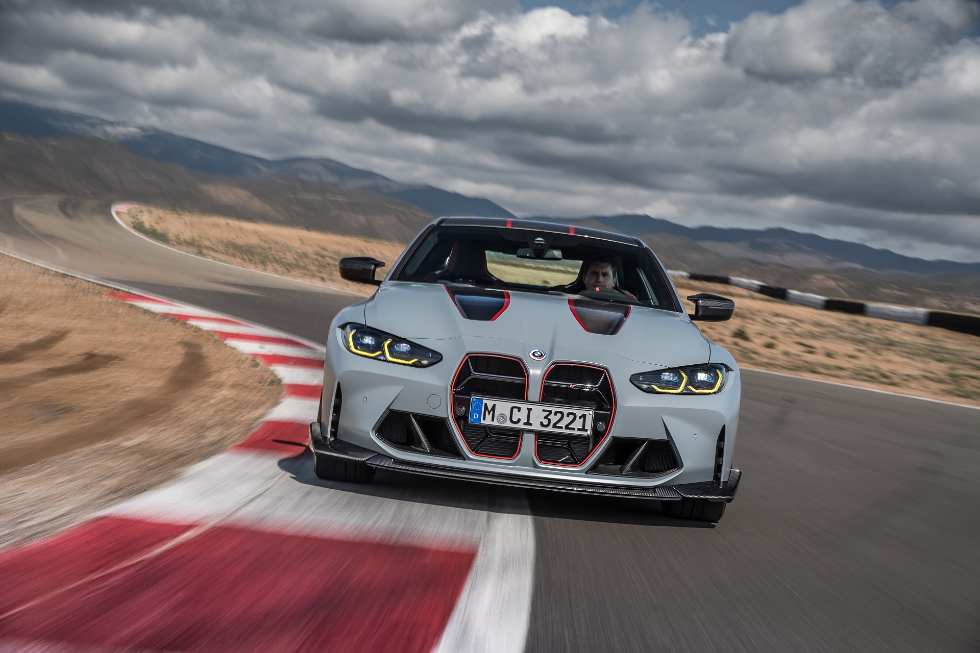 Download 2023 BMW M4 CSL - Front HD Wallpaper 1920x1280 #37