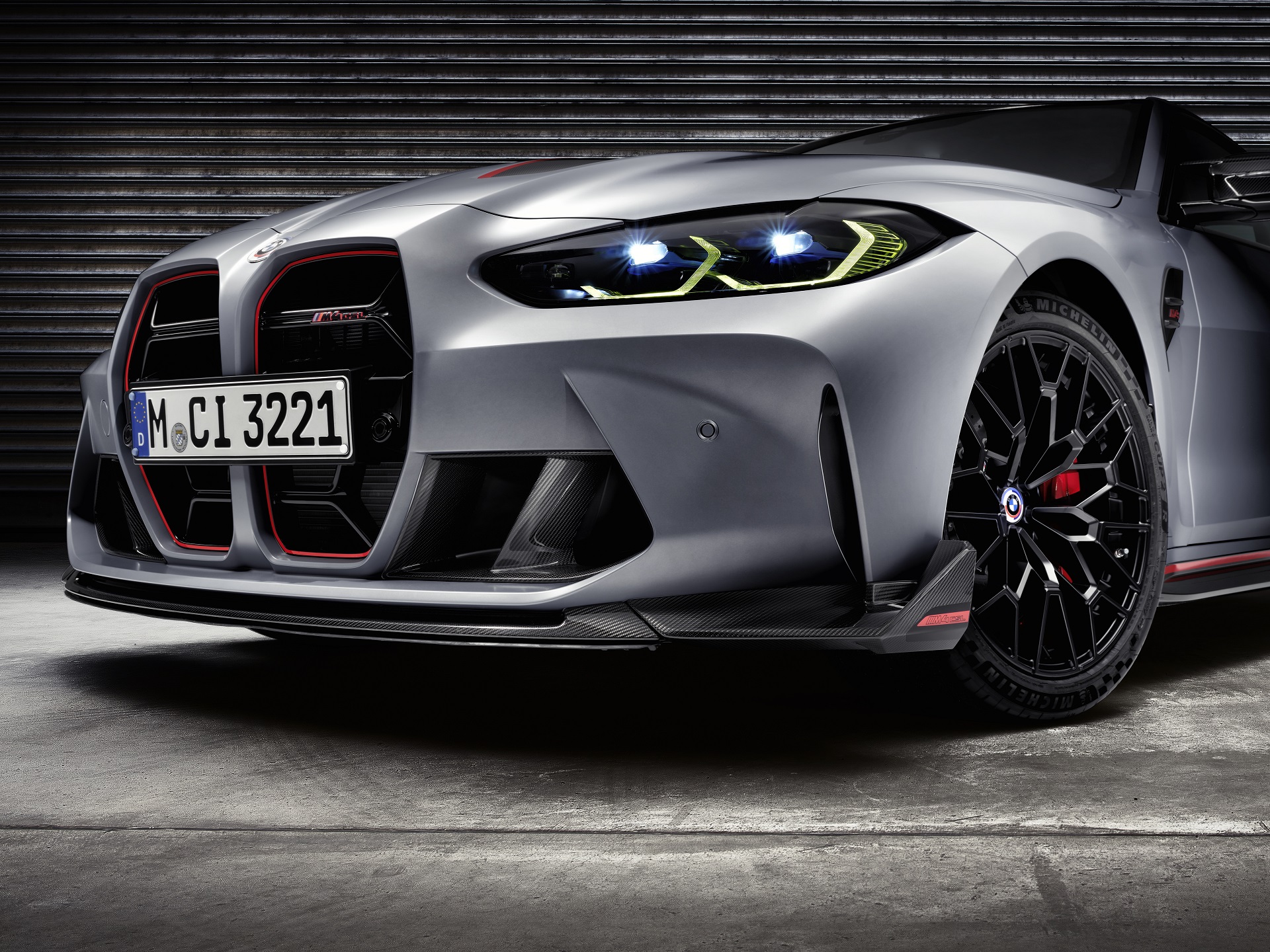 Download 2023 BMW M4 CSL - Front HD Wallpaper 1920x1440 #107