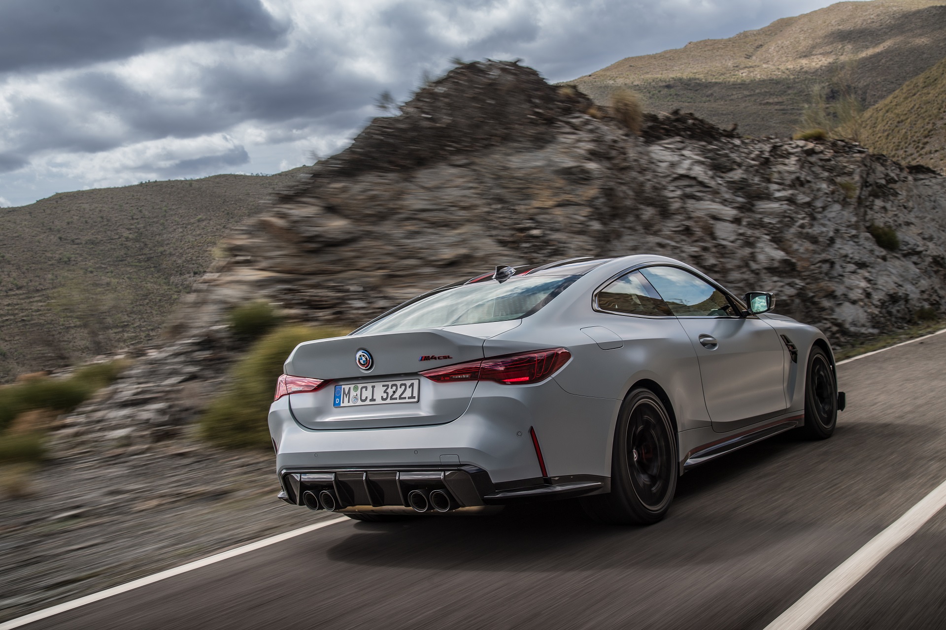 Download 2023 BMW M4 CSL - Rear Three-Quarter HD Wallpaper 1920x1280 #24