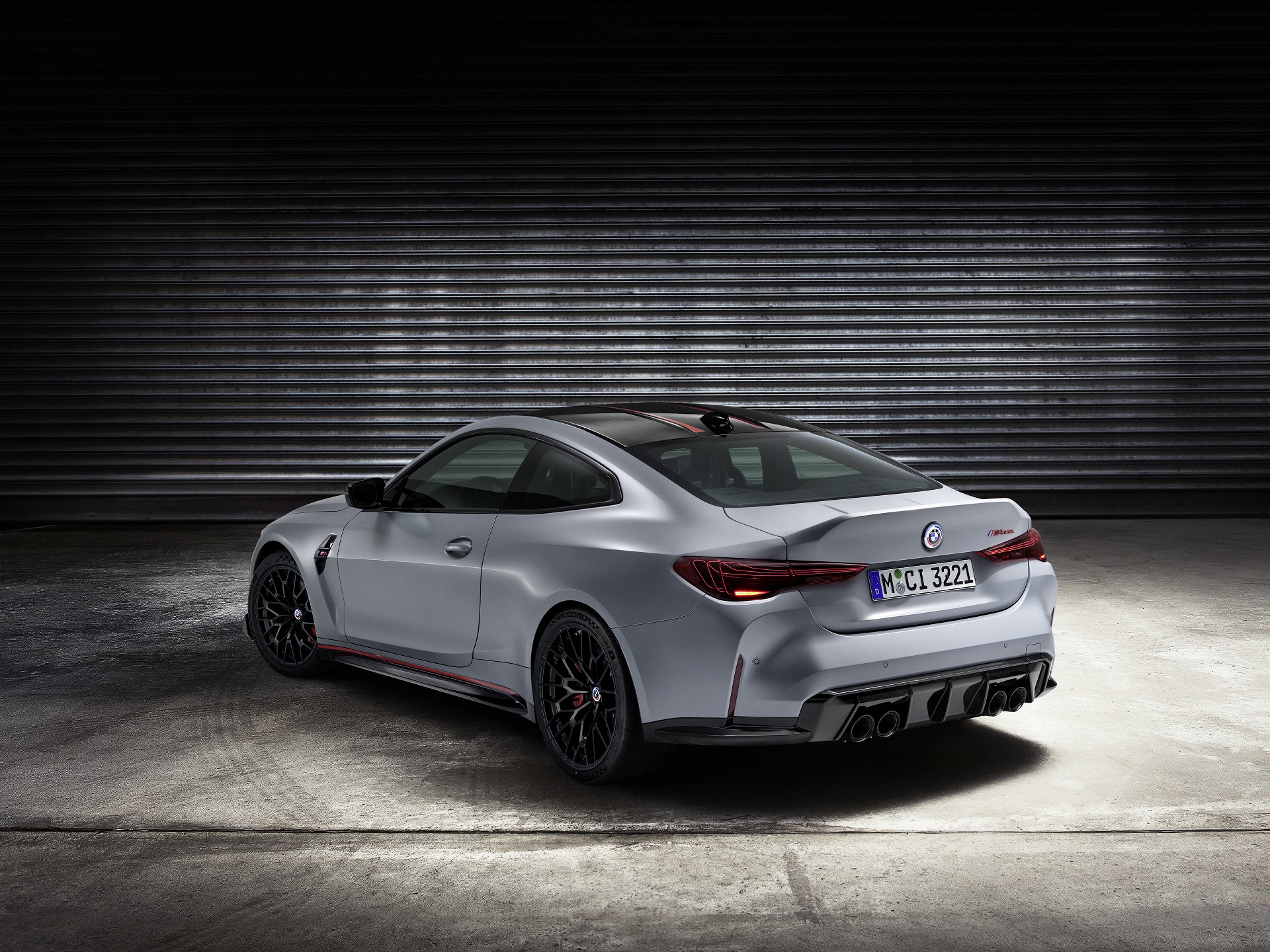 Download 2023 BMW M4 CSL - Rear Three-Quarter HD Wallpaper 1920x1440 #103