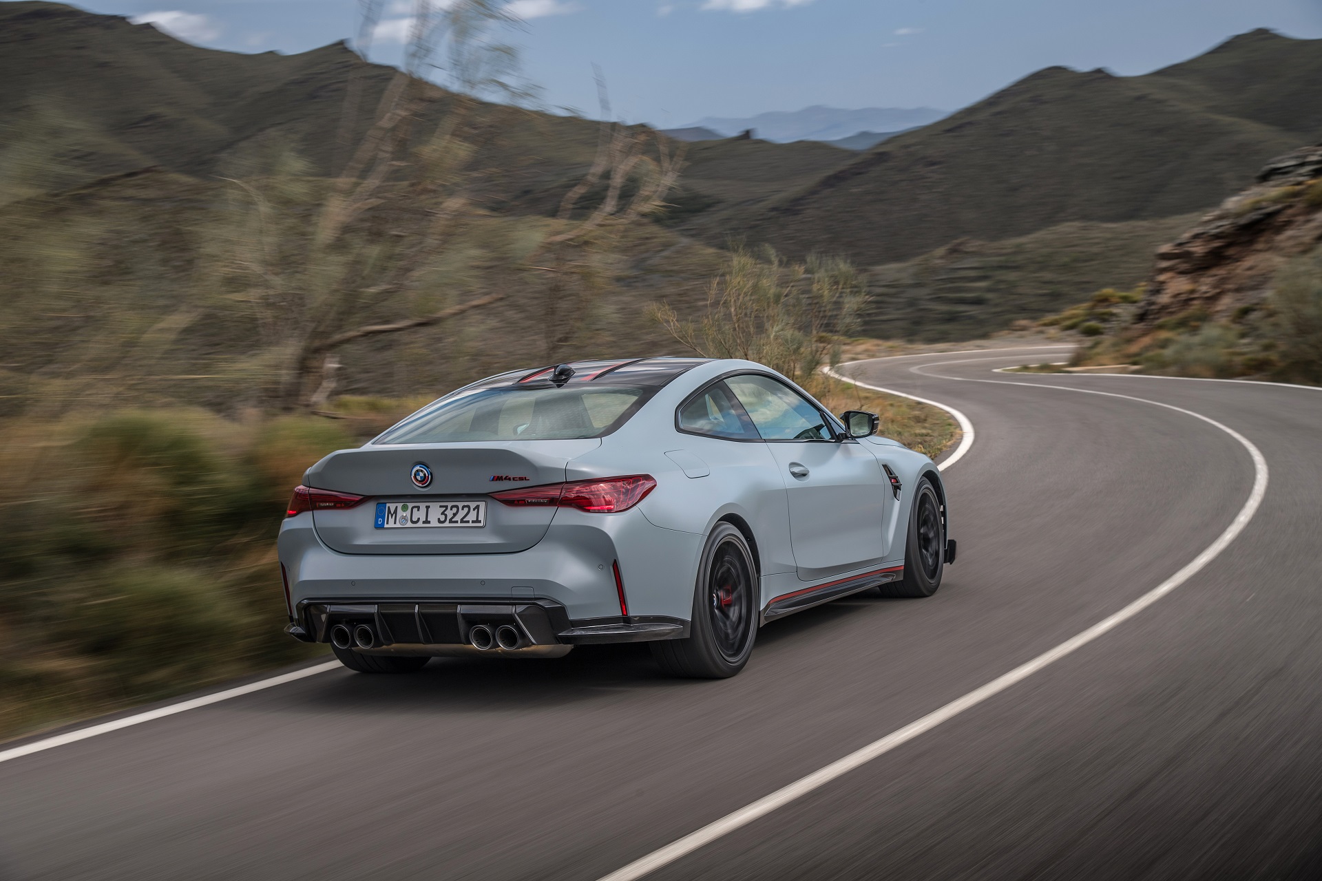 Download 2023 BMW M4 CSL - Rear Three-Quarter HD Wallpaper 1920x1280 #9
