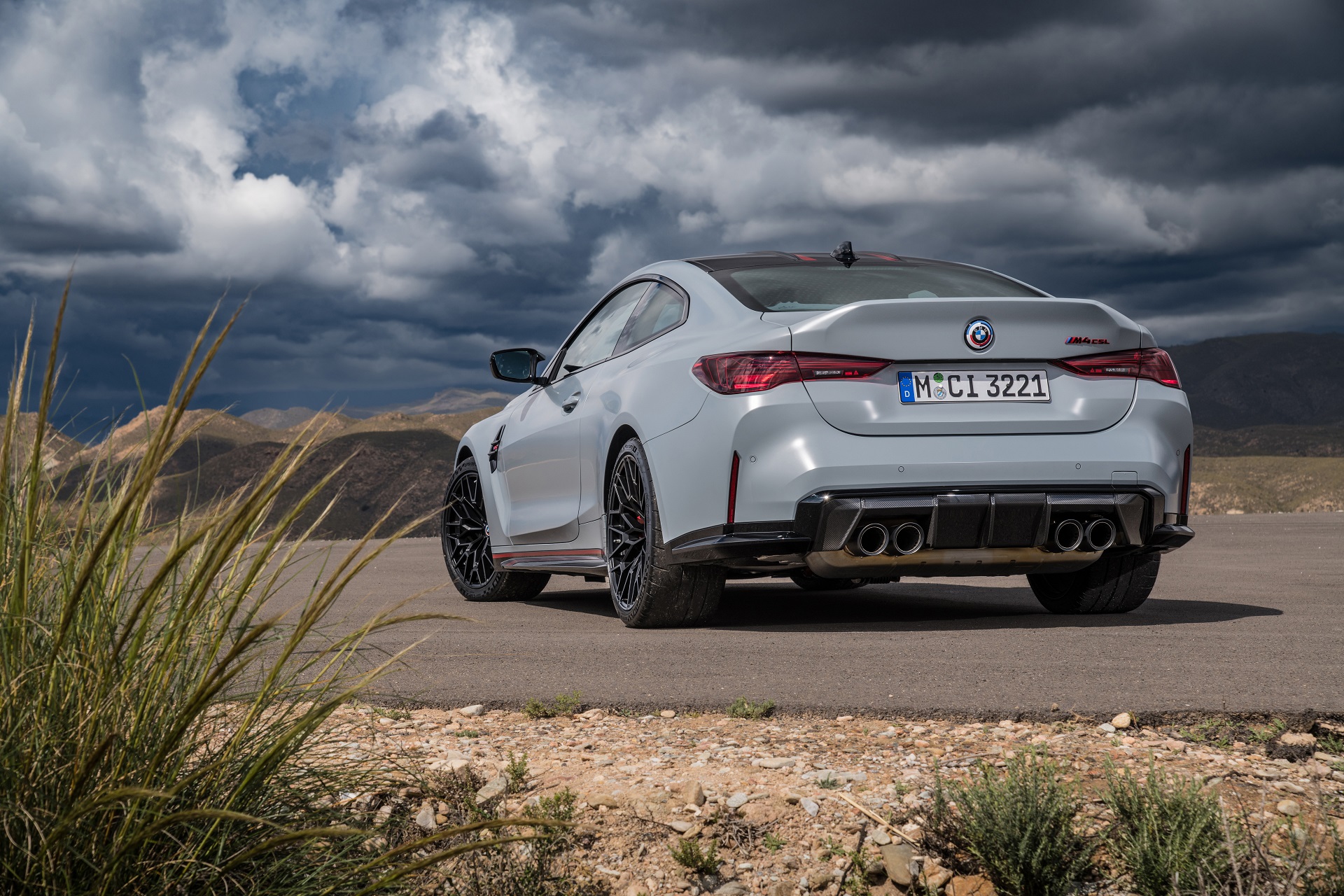 Download 2023 BMW M4 CSL - Rear HD Wallpaper 1920x1280 #92