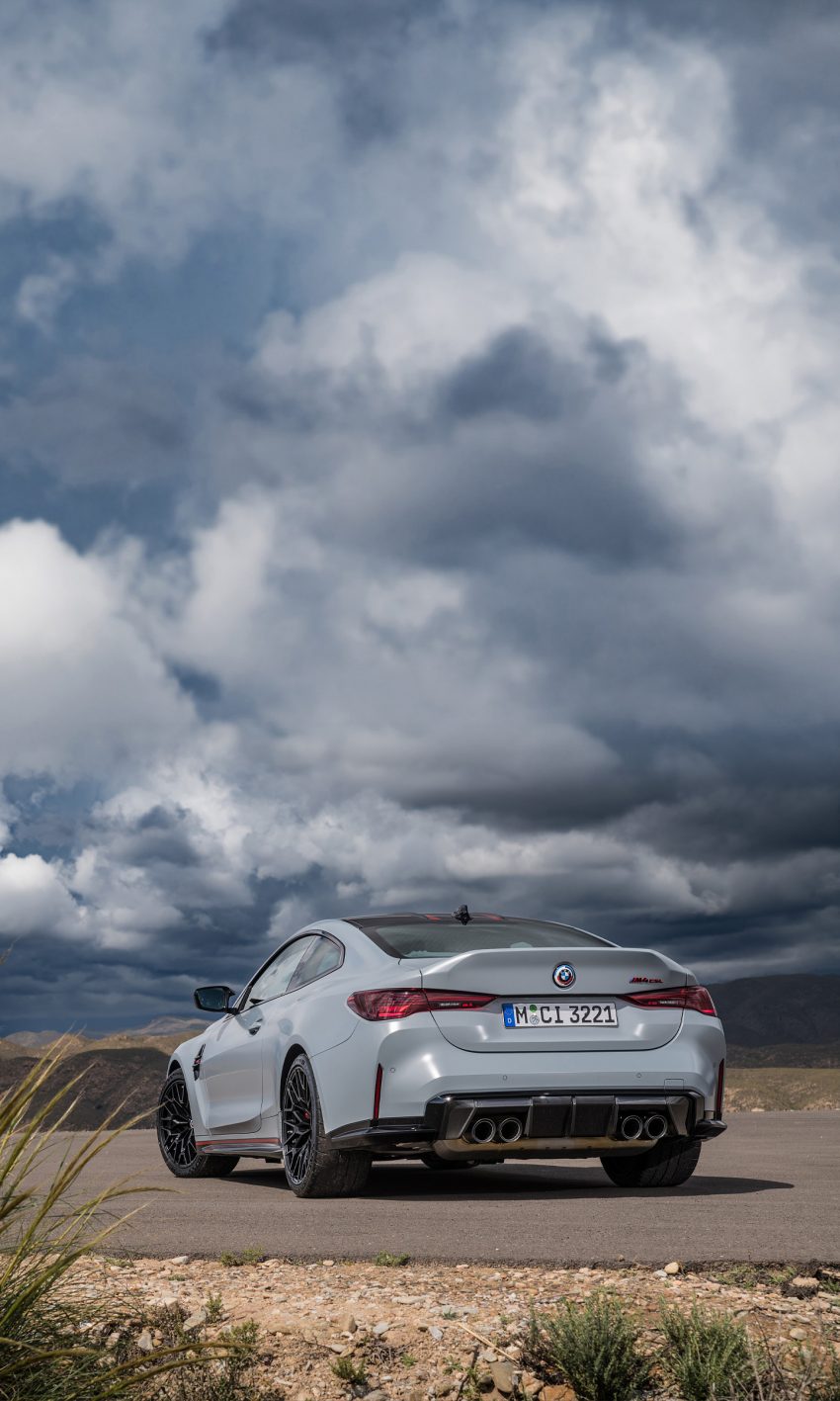 2023 BMW M4 CSL - Rear Phone Wallpaper 850x1417 #93