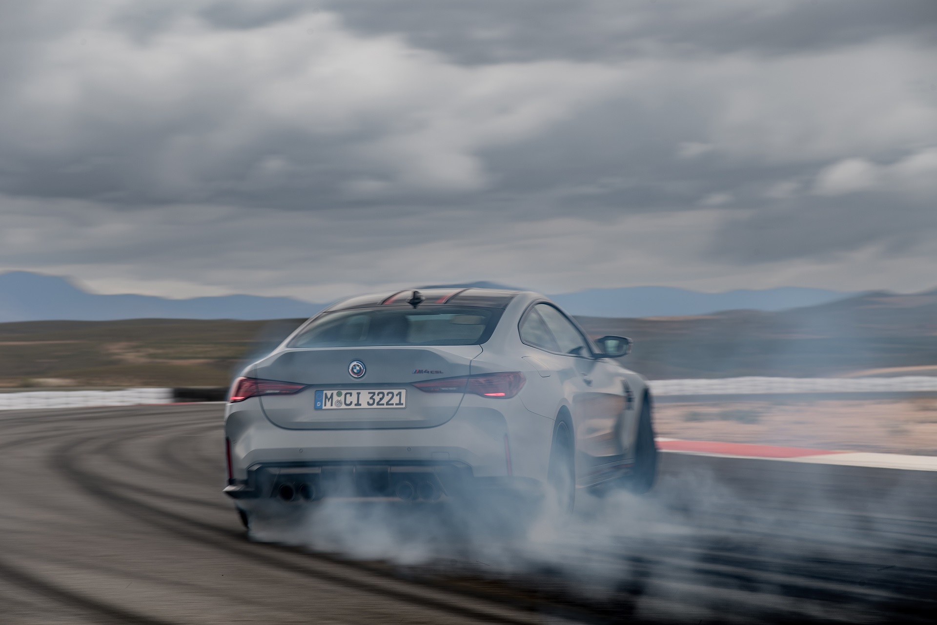 Download 2023 BMW M4 CSL - Rear HD Wallpaper 1920x1280 #47