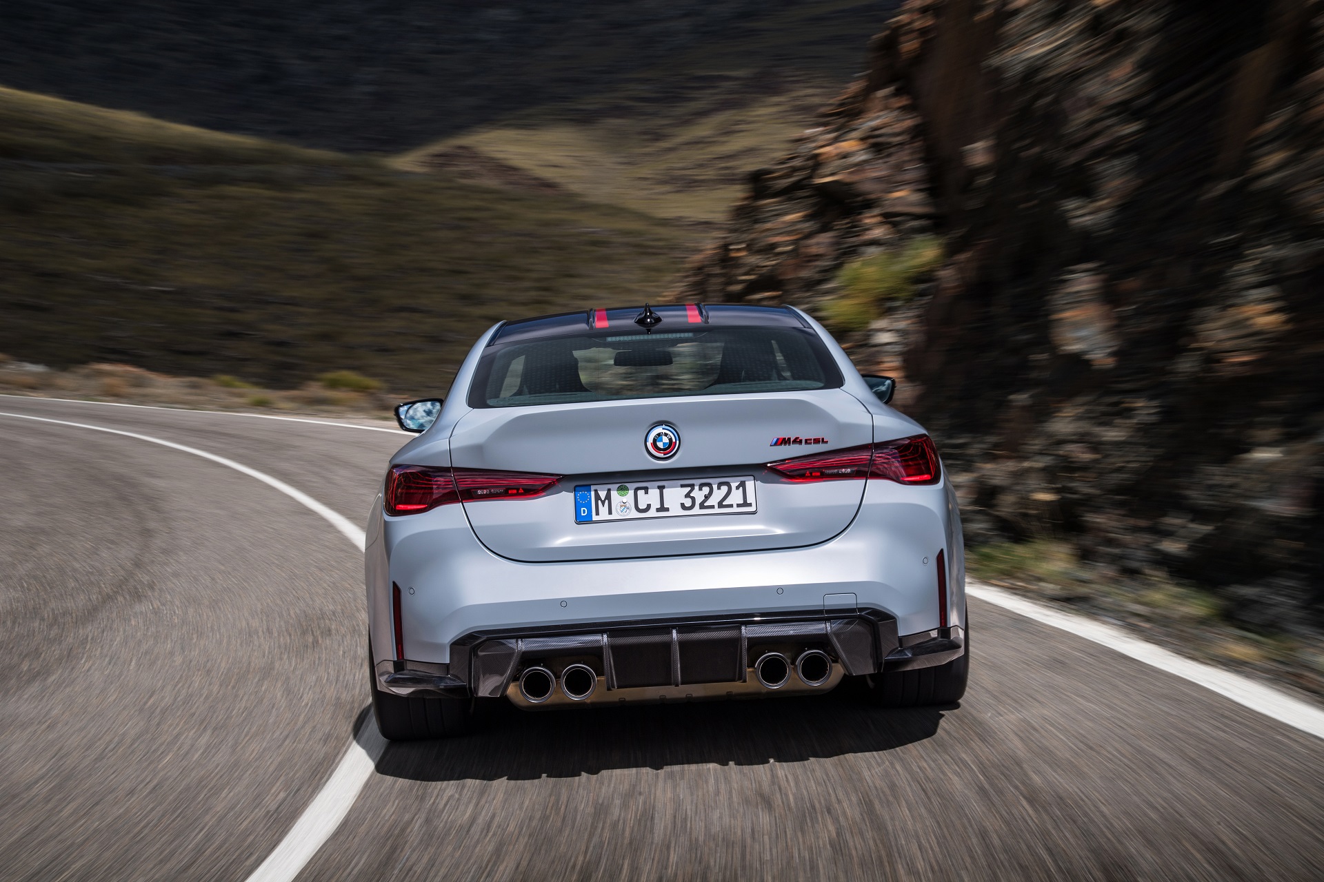 Download 2023 BMW M4 CSL - Rear HD Wallpaper 1920x1280 #28