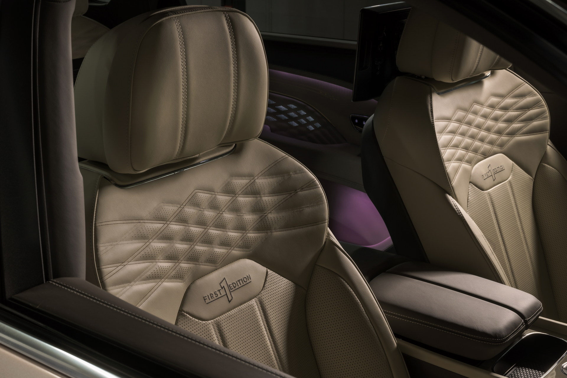 Download 2023 Bentley Bentayga EWB Azure First Edition - Interior, Seats HD Wallpaper 1920x1280 #10