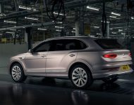 2023 Bentley Bentayga EWB Azure First Edition - Rear Three-Quarter Wallpaper 190x150