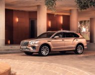 2023 Bentley Bentayga Extended Wheelbase - Front Three-Quarter Wallpaper 190x150